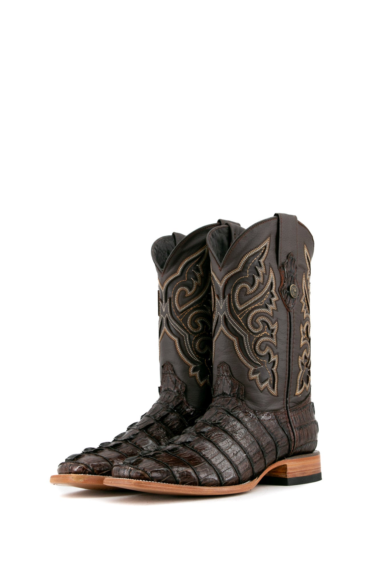 The brown Caiman Tail cowboy boots are genuine leather, featuring a square toe, caiman print vamp, brown embroidery shaft, rubber heel.