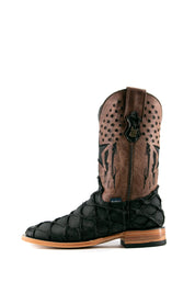 Side view of the black Clone Fish Pirarucu Matte cowboy boots featuring a square toe, a vamp with a black pirarucu print, a shaft with star perforations embroidered in brown, and a rubber heel.