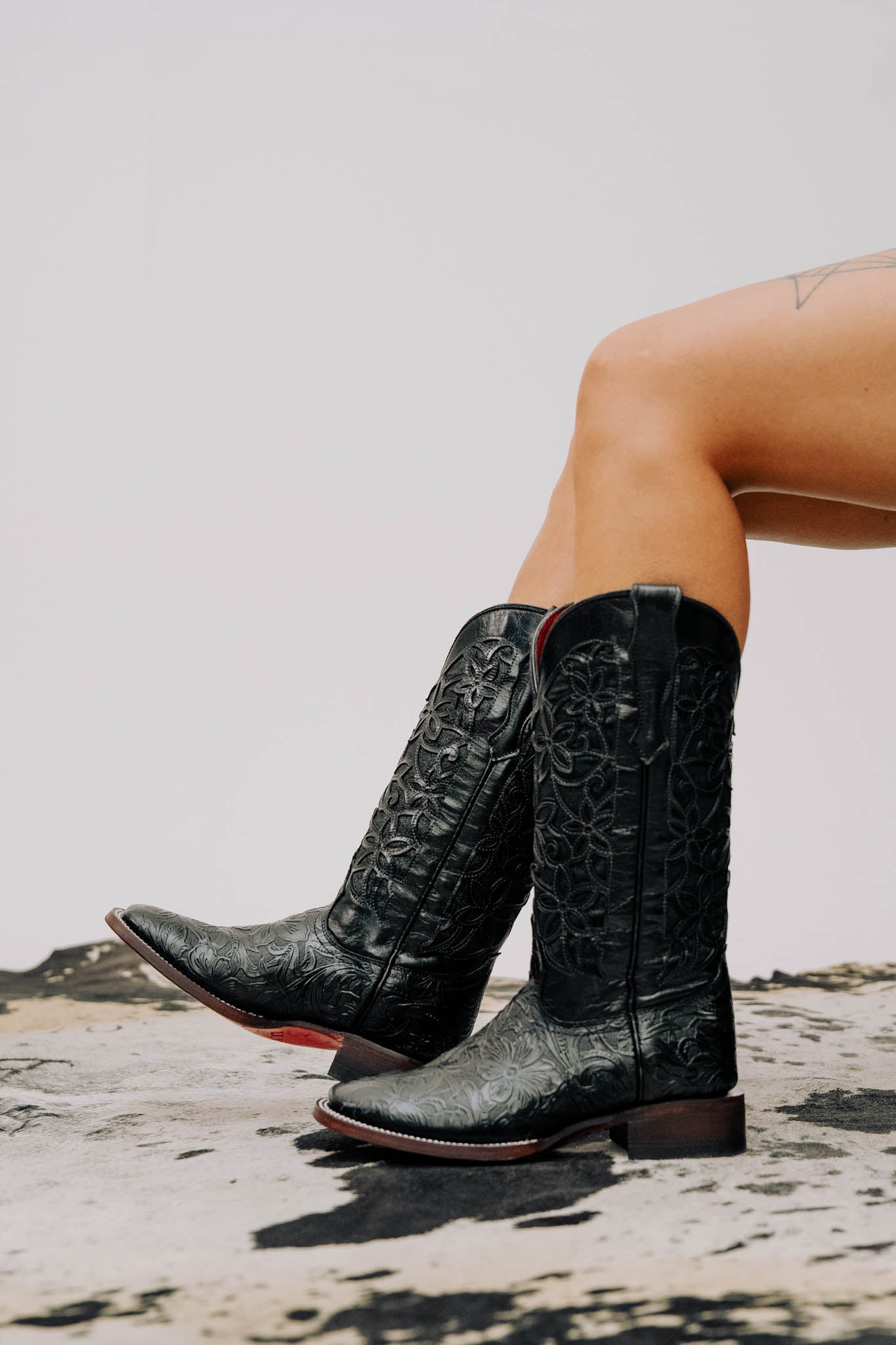 465 Flor De Luz Cincelado Red Bottom Square Toe Cowgirl Boot