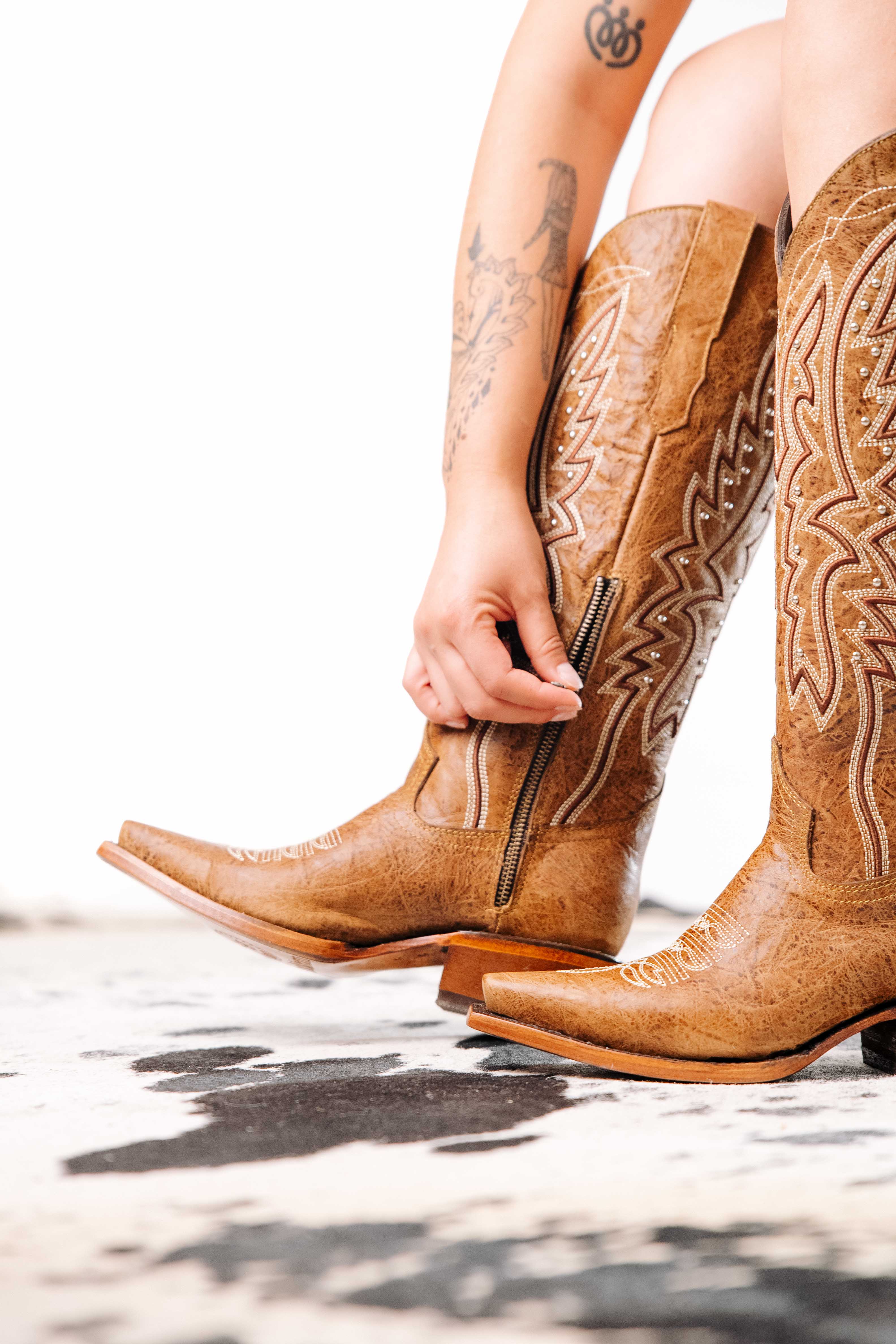 Alexa Midi Wide Calf Snip Toe Cowgirl Boot