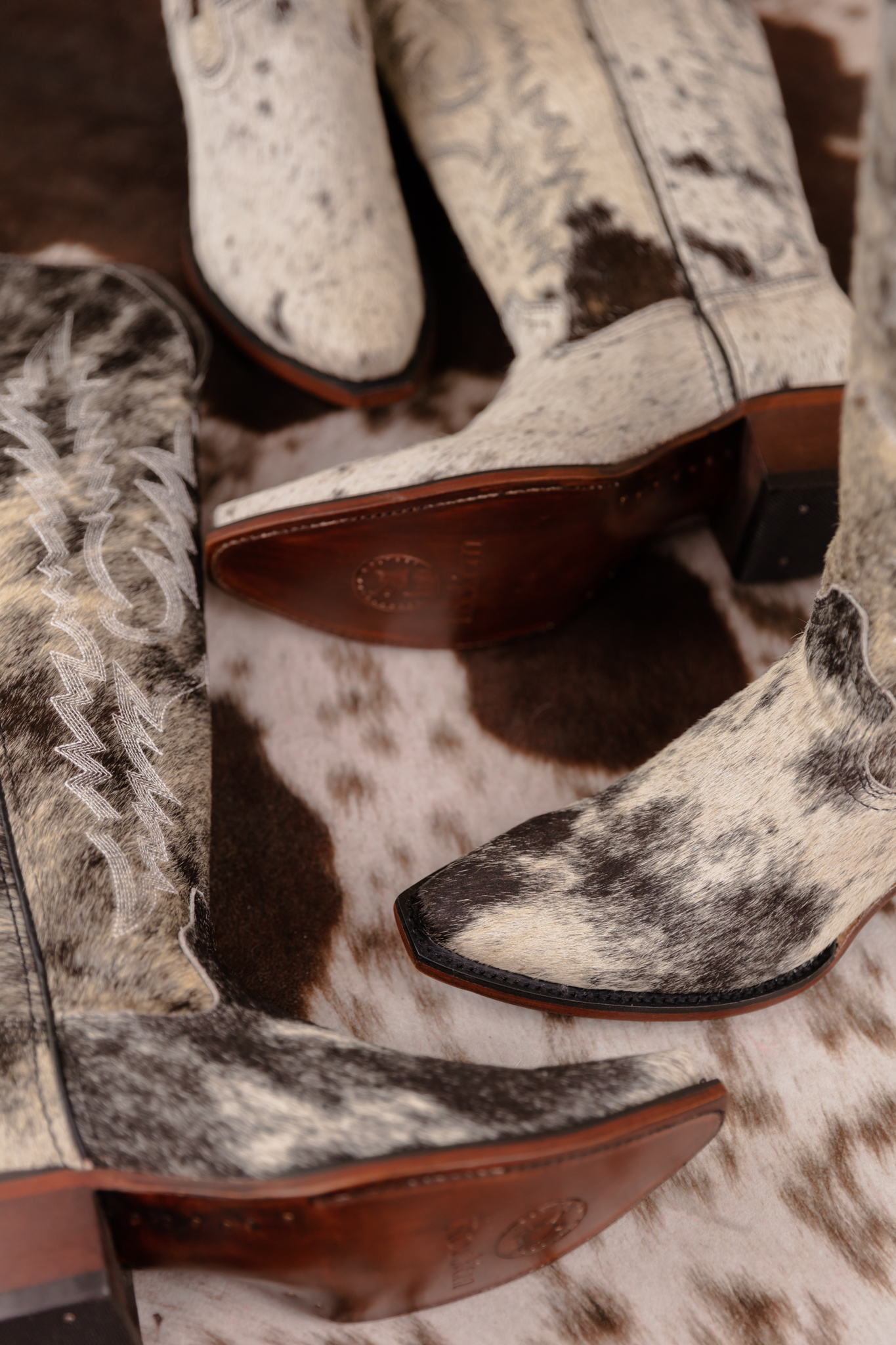 Short Shaft Cowhide Square Toe