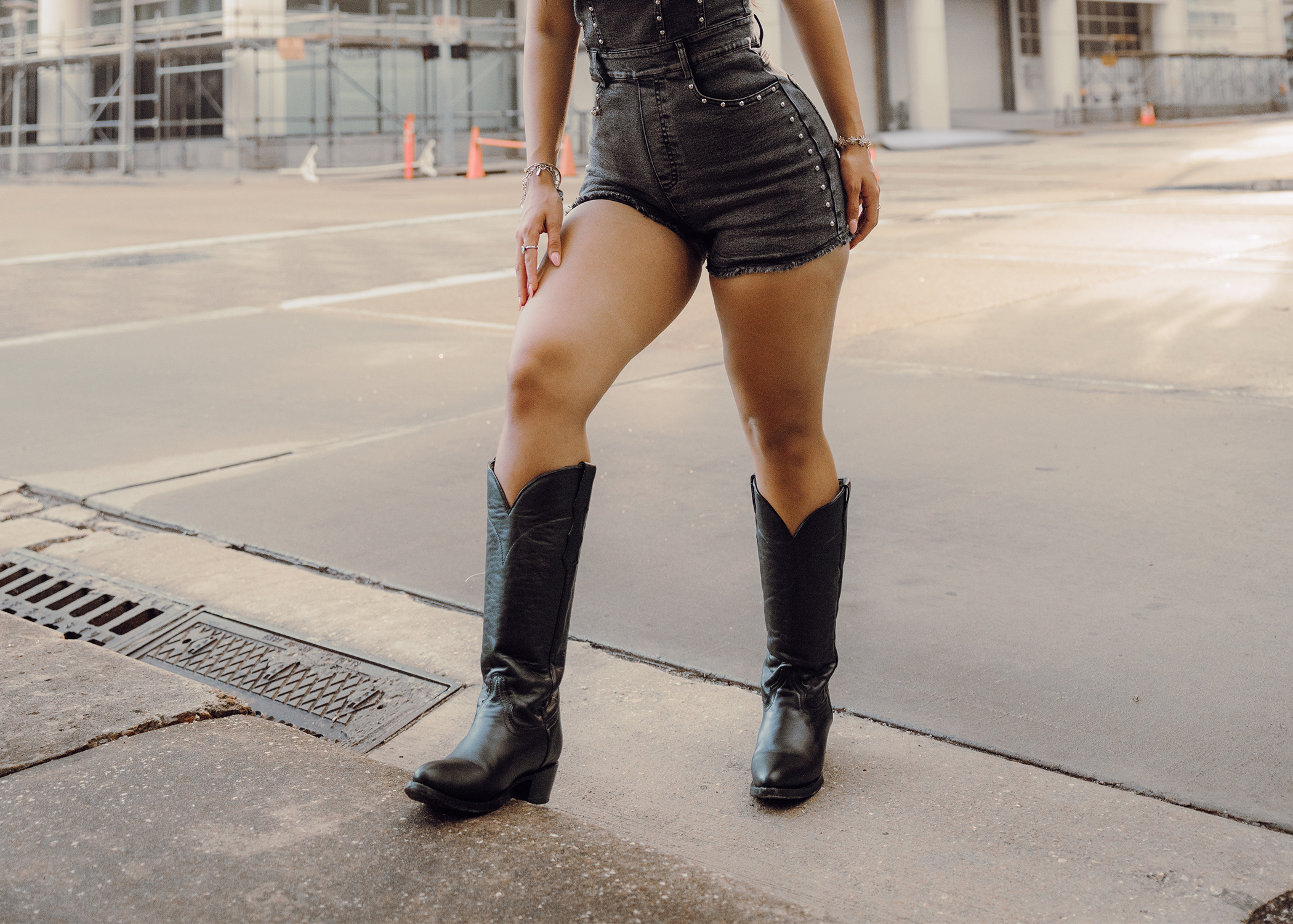 Midi Round Toe Women's Boots