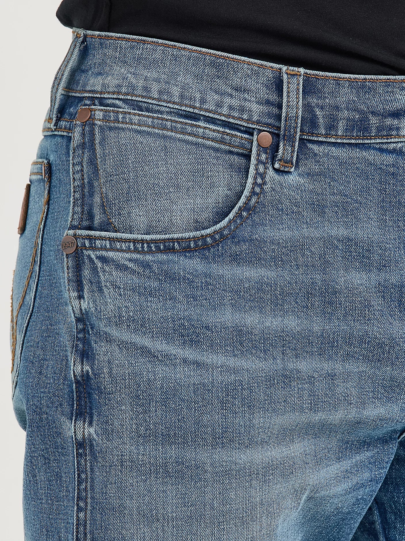 Wrangler Retro Relaxed Fit Bootcut Jean