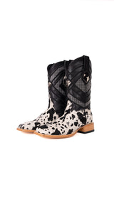 Prescott Brazil Cowhide Square Toe Cowboy Boot Size 6 Box ZM2