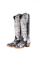Carmina Tall Cowhide Snip Toe Cowgirl Boot Size 8 Box EU16