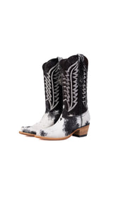 Carmina Cowhide Snip Toe Cowgirl Boot Size 5 Box EU23