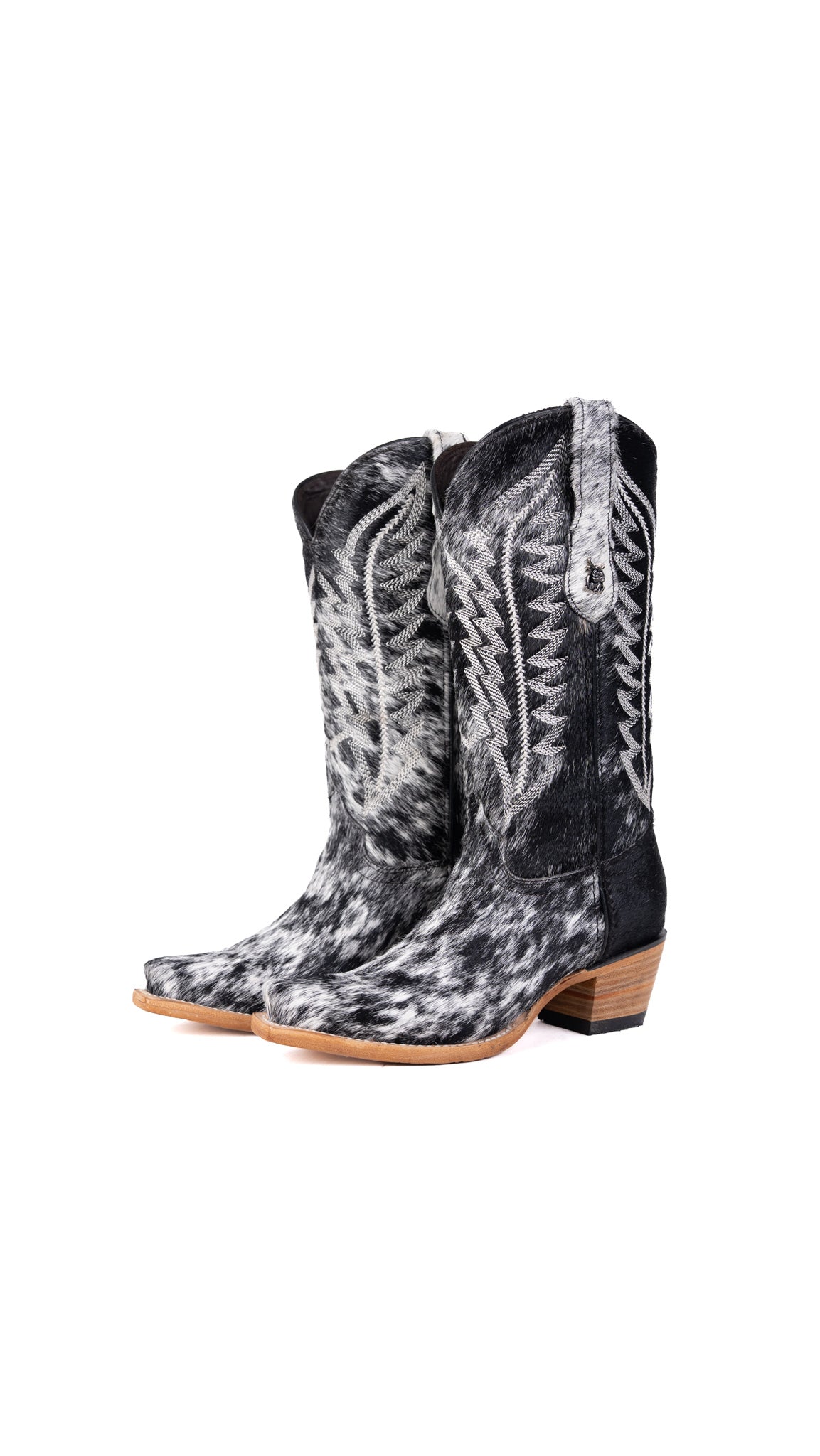 Carmina Cowhide Snip Toe Cowgirl Boot Size 7 Box EU28