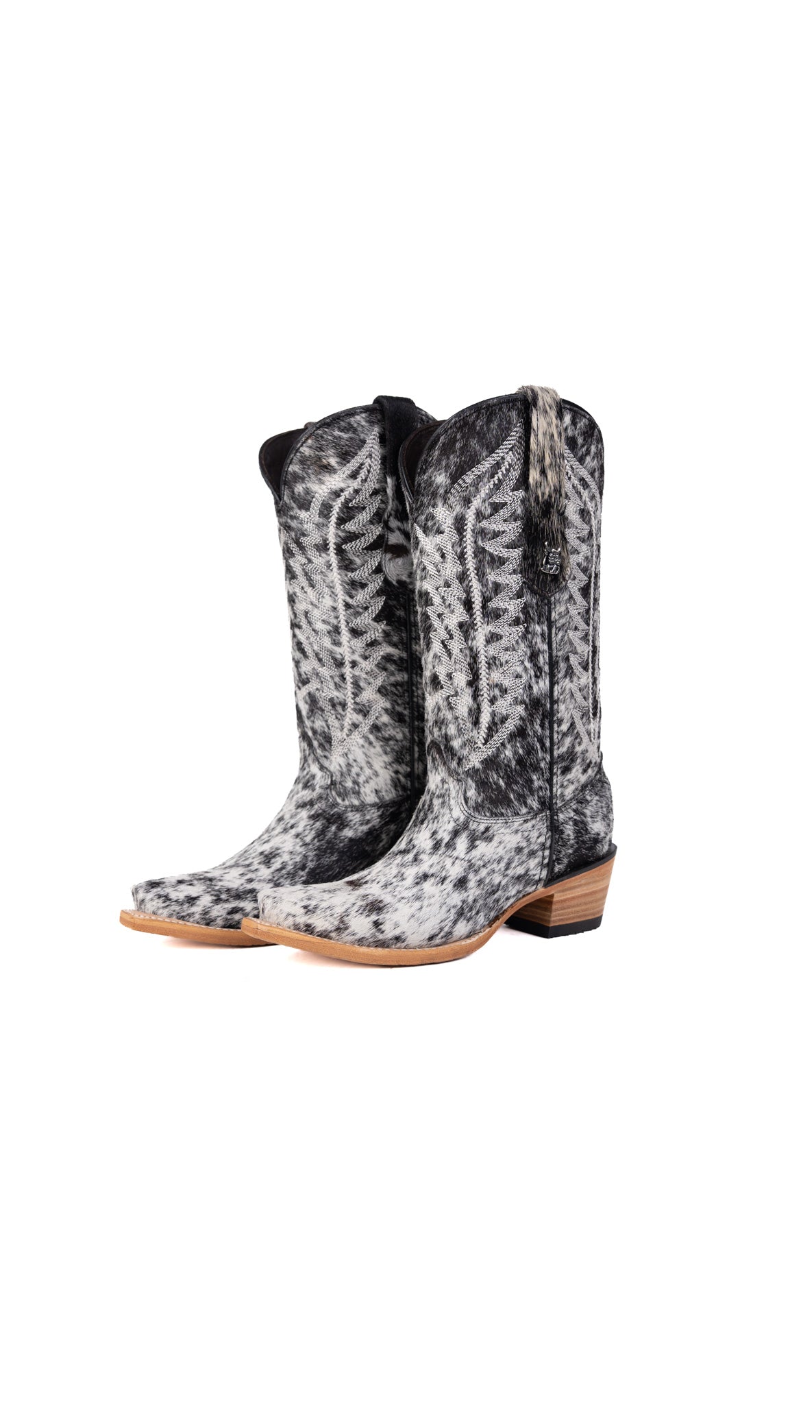 Carmina Cowhide Snip Toe Cowgirl Boot Size 7 Box EU29