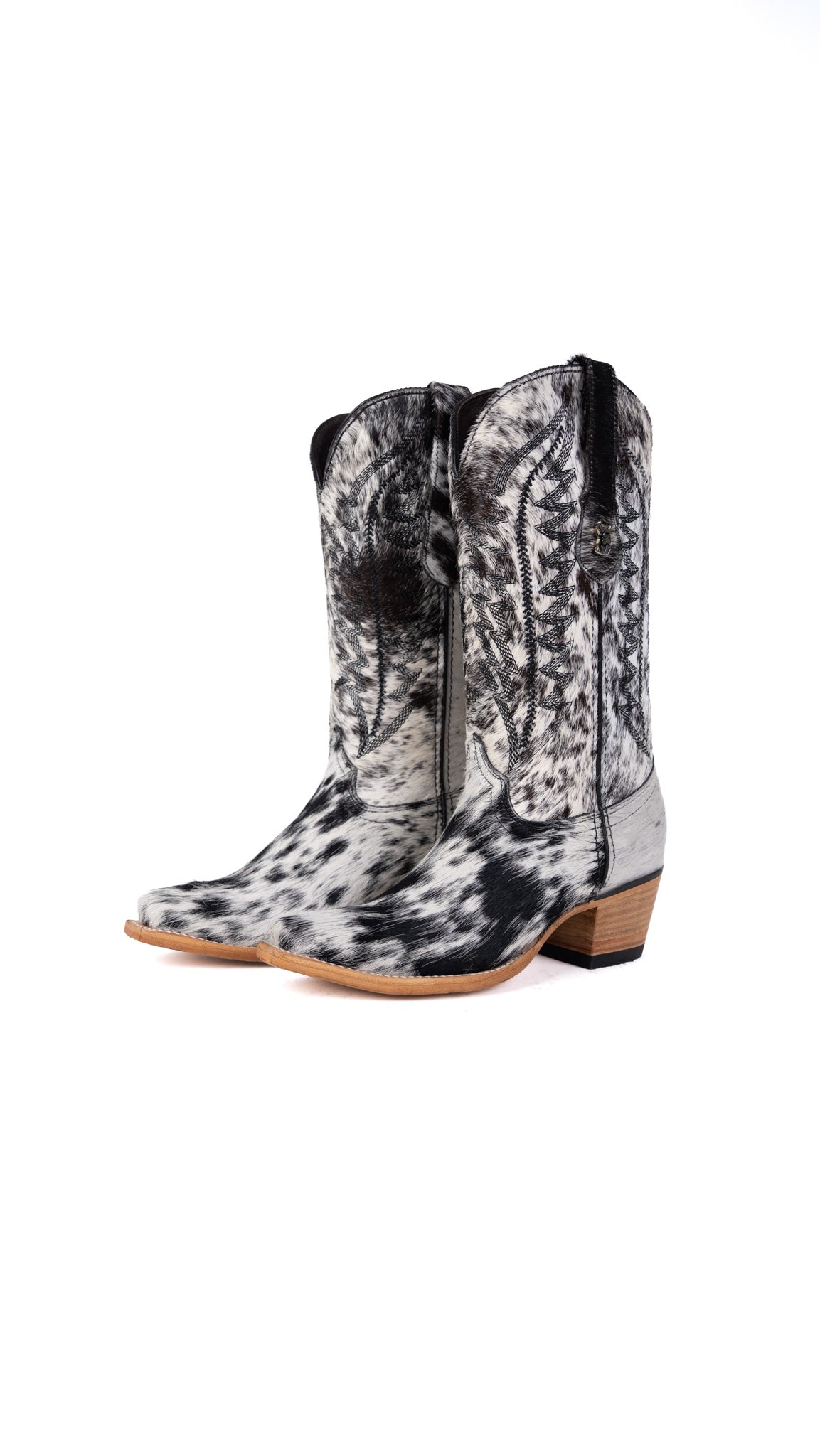 Carmina Cowhide Snip Toe Cowgirl Boot Size 7.5 Box EU33