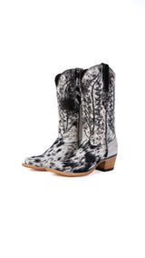 Carmina Cowhide Snip Toe Cowgirl Boot Size 7.5 Box EU33