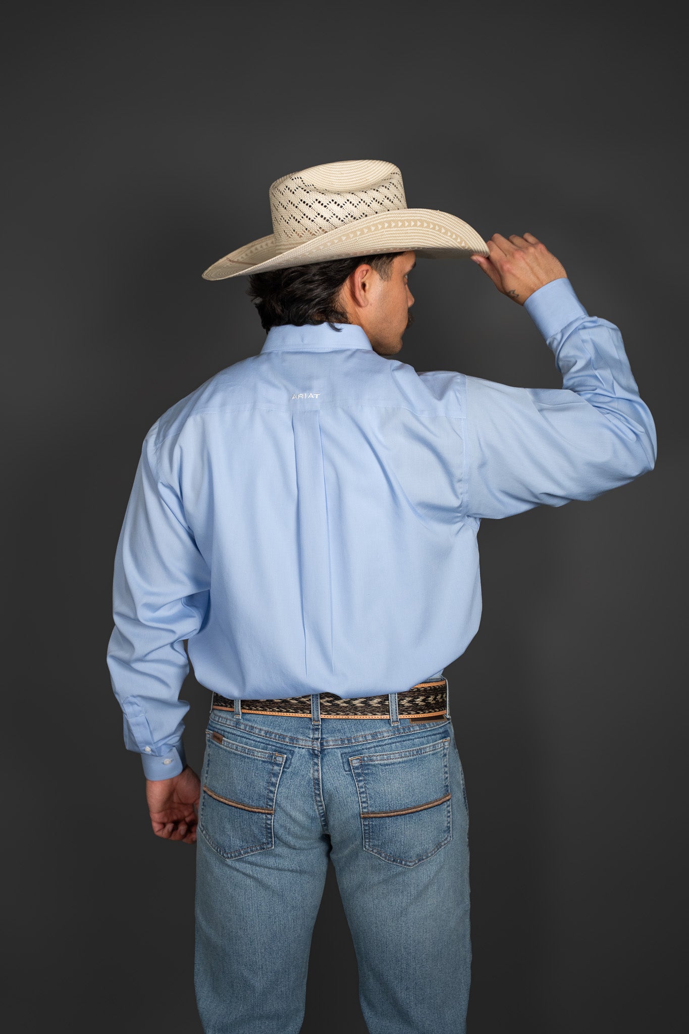 Ariat Wrinkle Free Solid Classic Fit Shirt
