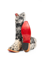 Katherine Snip Toe Cowhide Cowgirl Boot Size 7 Box NW79