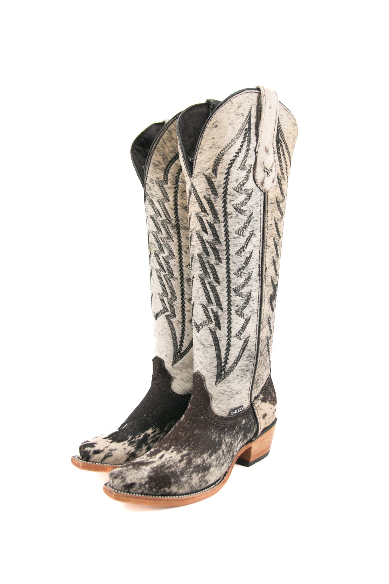 Women's Tall Cowhide Snip Toe Cowgirl Boot Size 6 Box B1