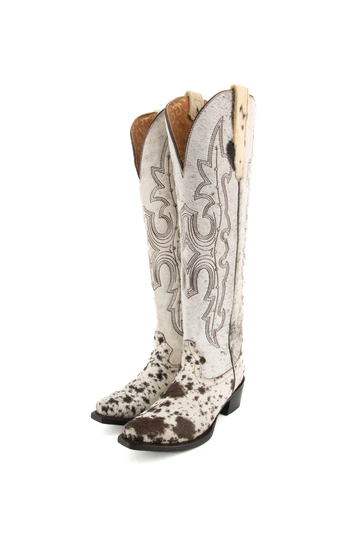 Women's Tall Cowhide Studded Cowgirl Boot Size 6 Box B8