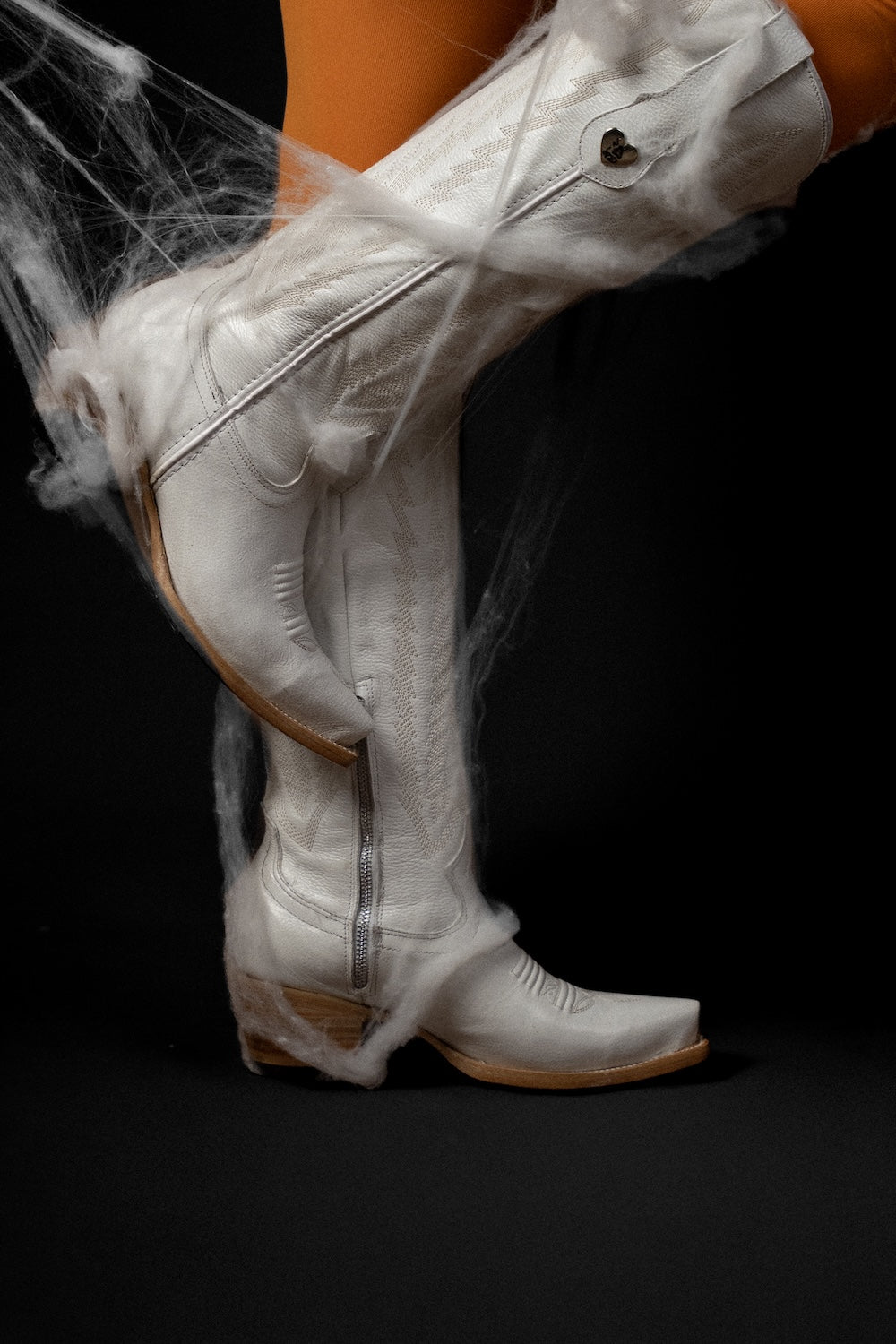 hwn-w-boots.jpg