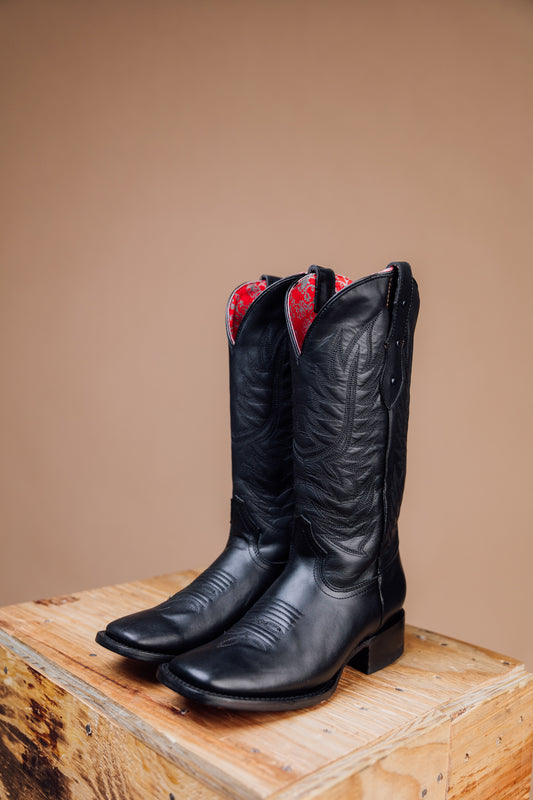 Red Bottom Boots: Christian Louboutin Goes Western - COWGIRL Magazine