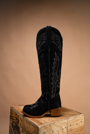 Carolina Gamuza XL Round Toe Cowgirl Boot